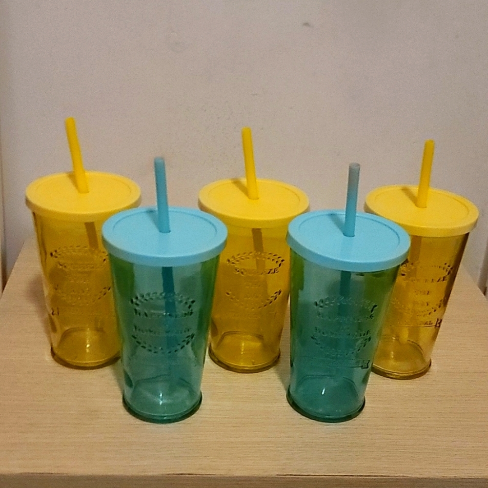 Glass cups with lid & straw set